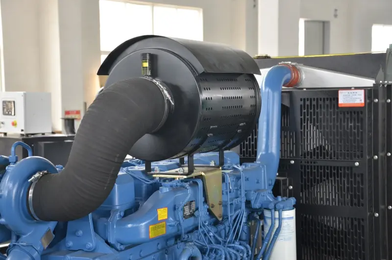 600kw Yuchai engine diesel generator set-6.jpg